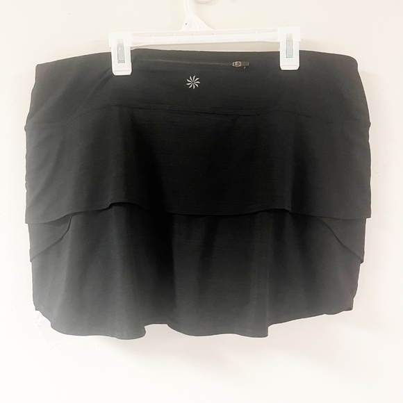 Athleta Stripe Swagger Tiered Skort Size XL Black - Picture 6 of 15